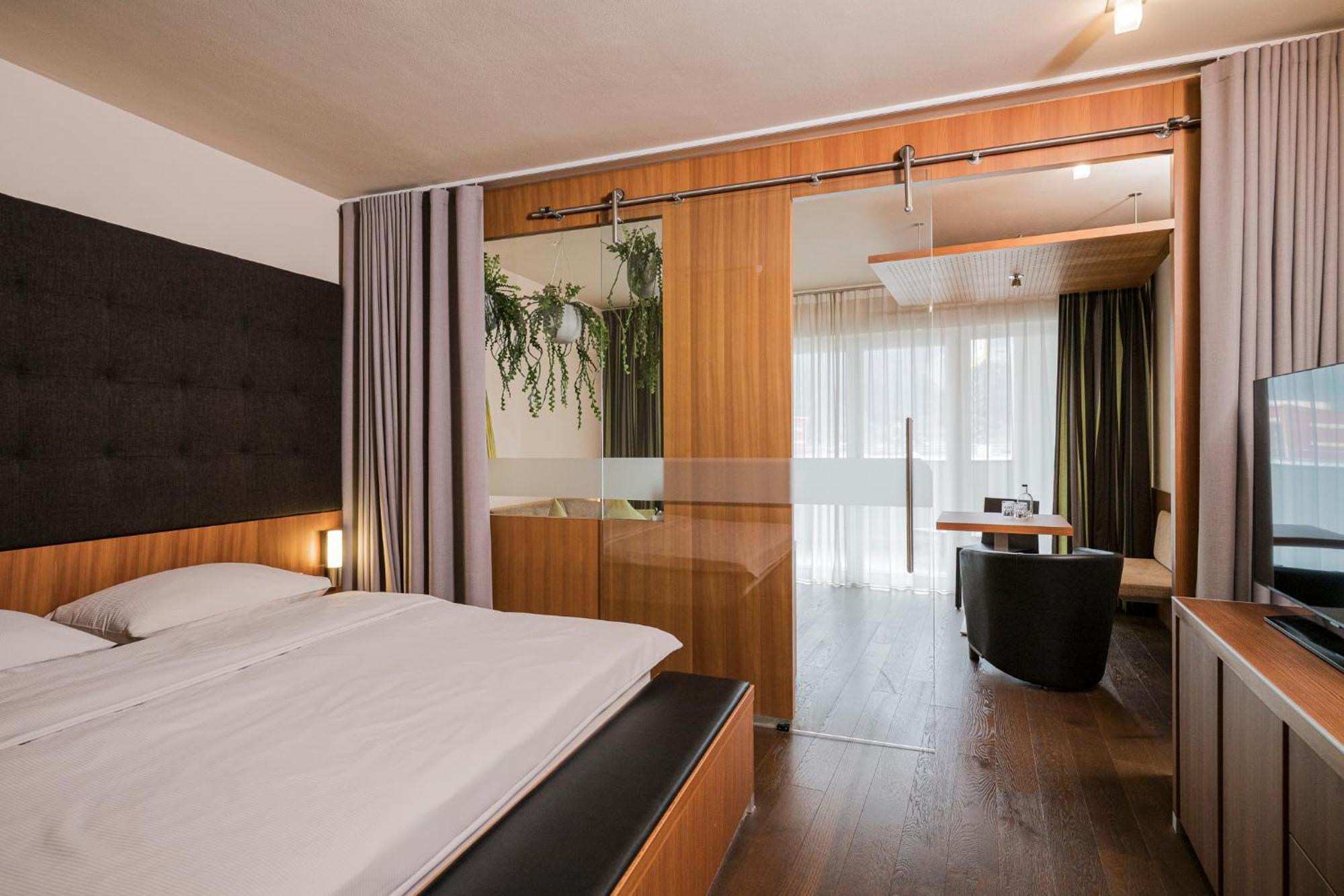 Lindenhof Pure Luxury & Spa Dolcevita Resort Naturns Eksteriør bilde